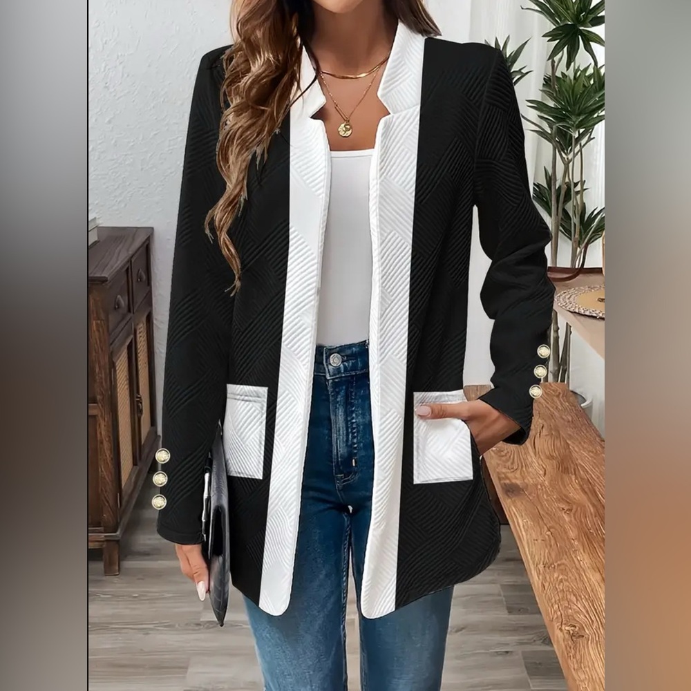 Chic Black and White Women's Blazer